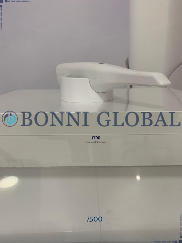 Medit i700 Intraoral Scanner