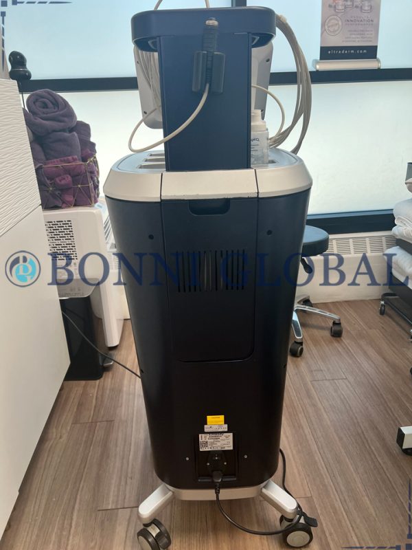 Inmode Evolve EmBody for Body Contouring