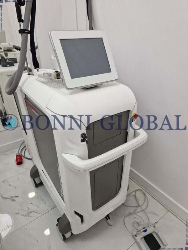 Quanta Thunder MT Hair Removal Laser