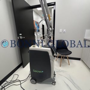 Cutera Secret PRO RF microneedling with Co2 Laser