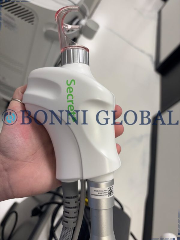 Cutera Secret PRO RF microneedling with Co2 Laser - Image 5